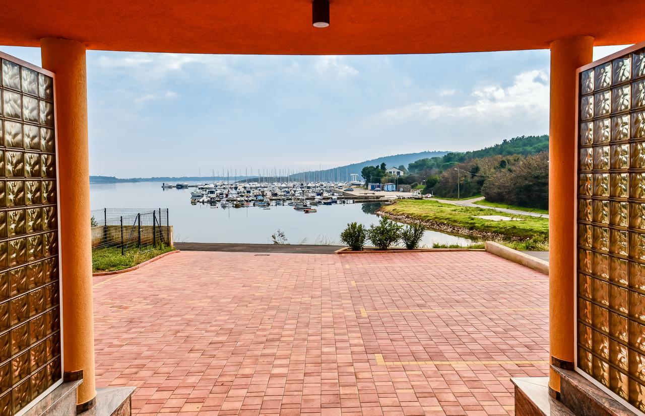 Apartman Andrea L Помер Экстерьер фото